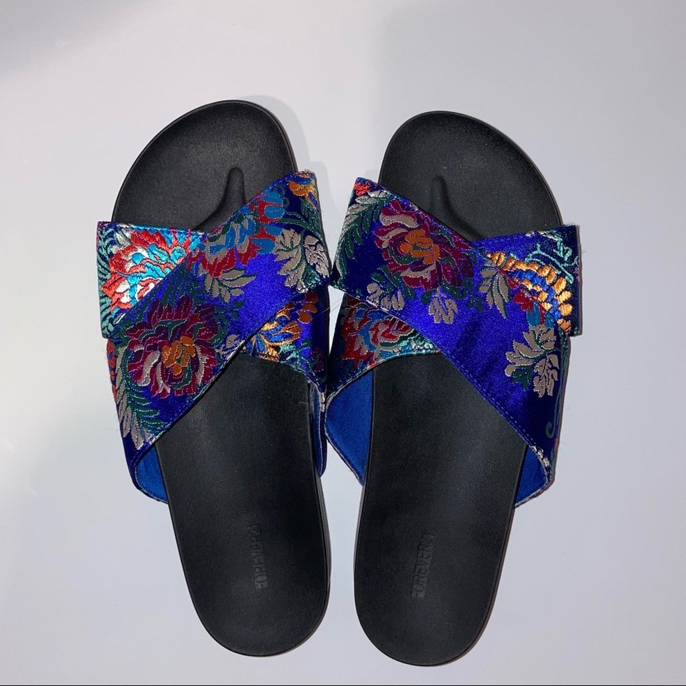 Forever 21 Black & Blue Floral Patterned Slides Size 7